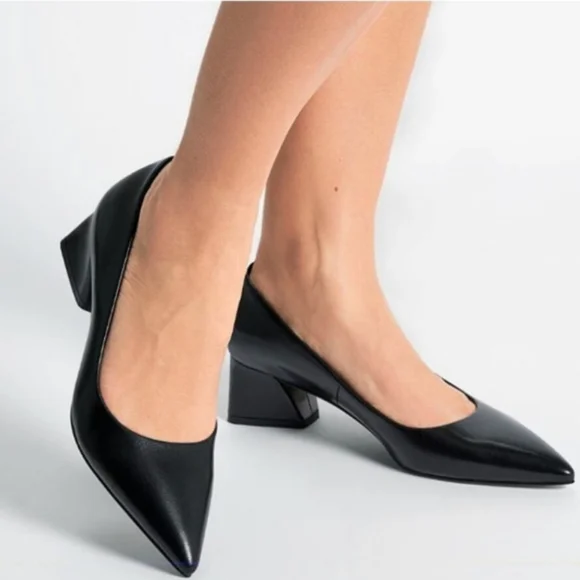 SOLD Franco Sarto Racer Pump Navy Block Heel - Picture 2 of 16